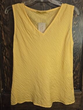 NWT Cut Loose Yellow Sleeveless V-Neck Tank Top